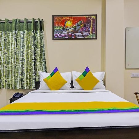 Treebo Trip Airport Pride Inn Хайдарабад Экстерьер фото