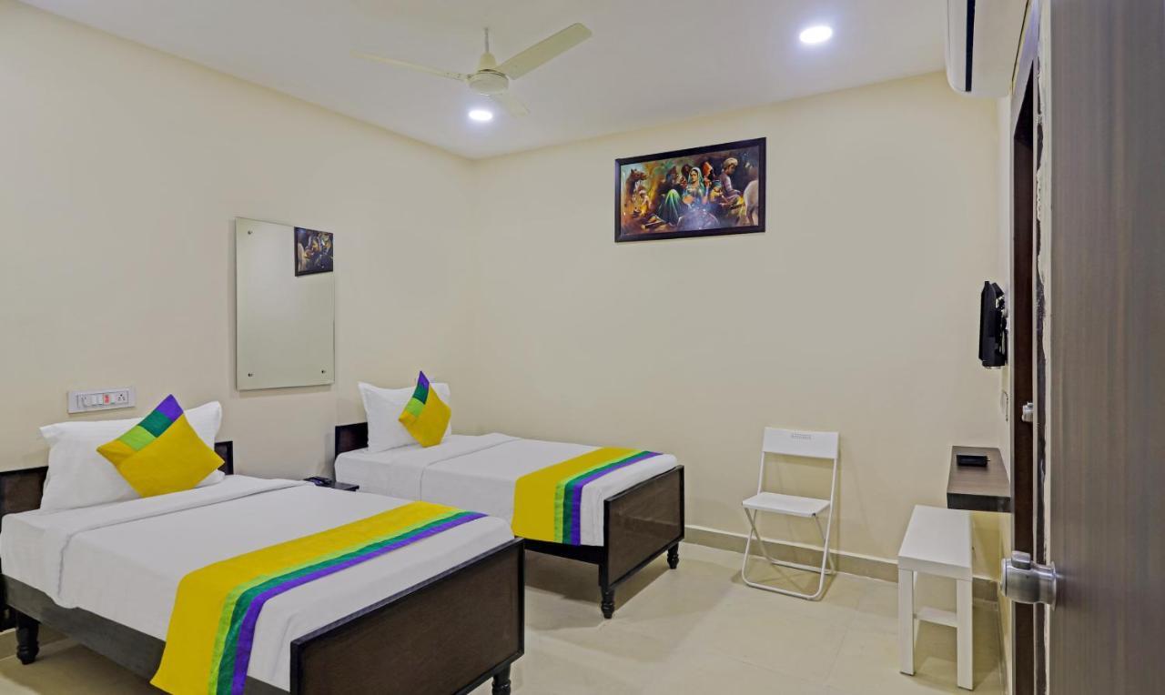 Treebo Trip Airport Pride Inn Хайдарабад Экстерьер фото